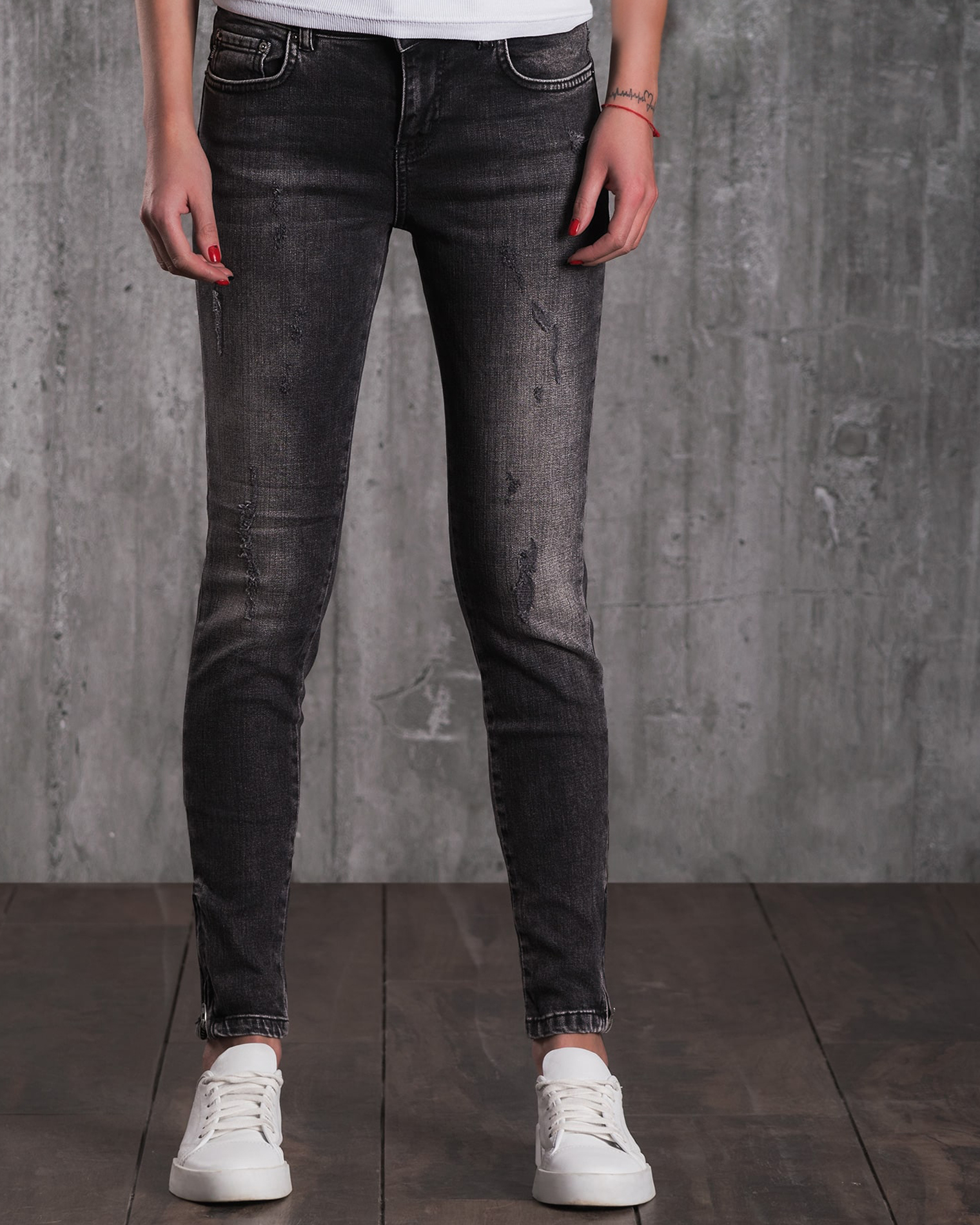 Sassy Skinny Jeans With Zip Cuff, Black Color