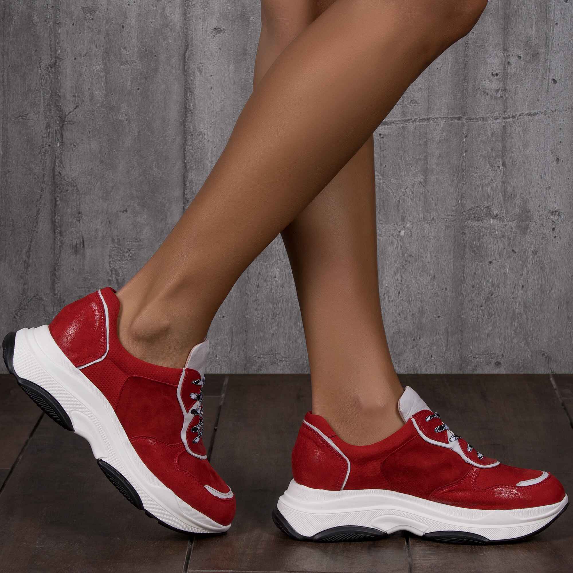 Barcelona chunky sole sneakers, Red Color