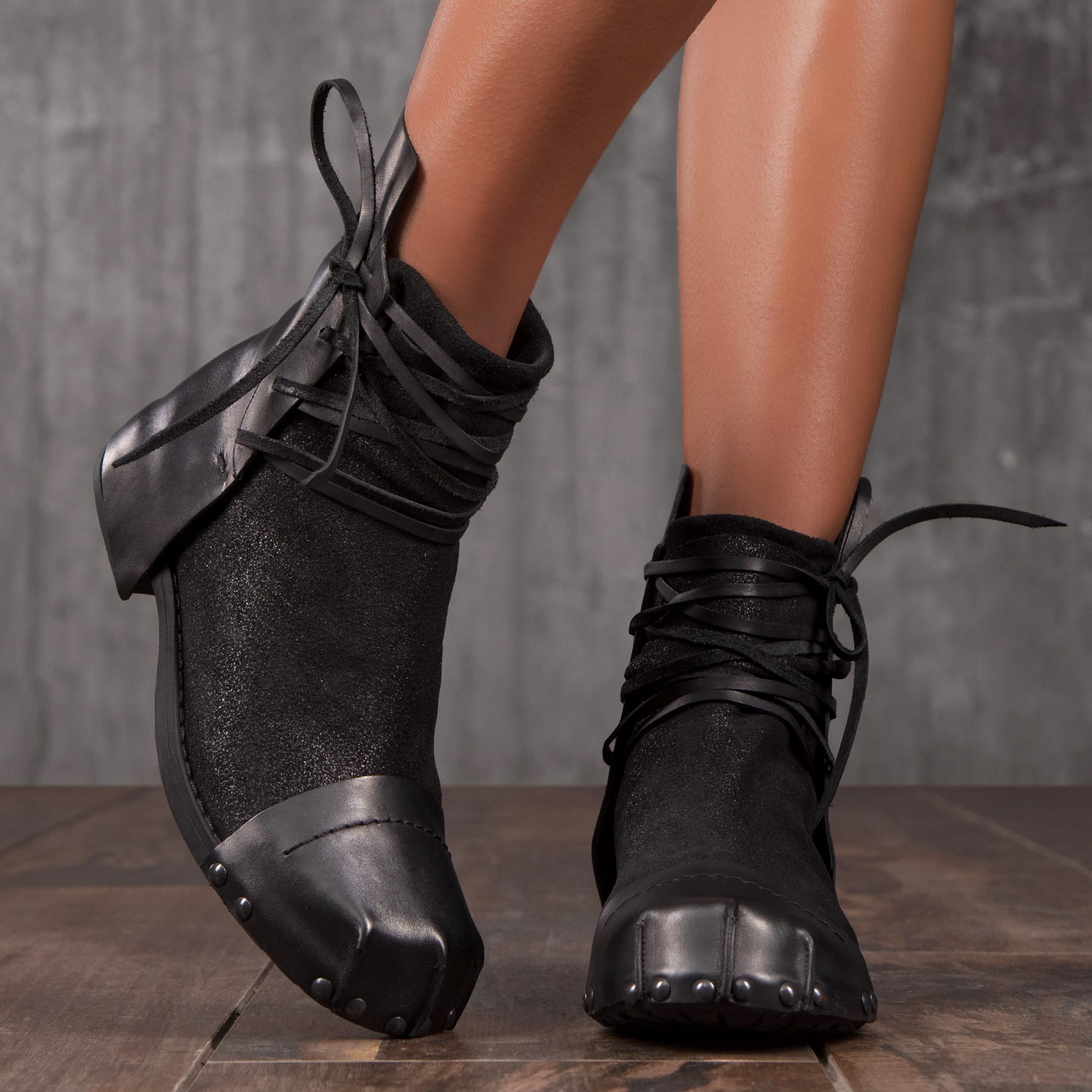 Amber Leather Ankle boots, Black Color