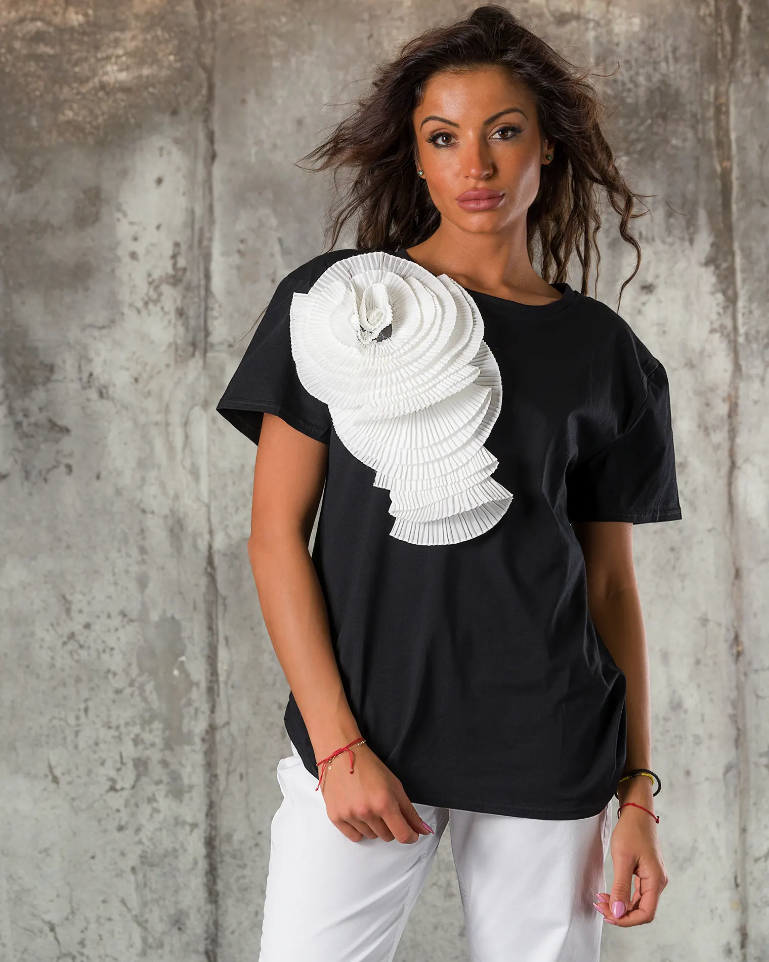 White Rose T-Shirt, Black Color