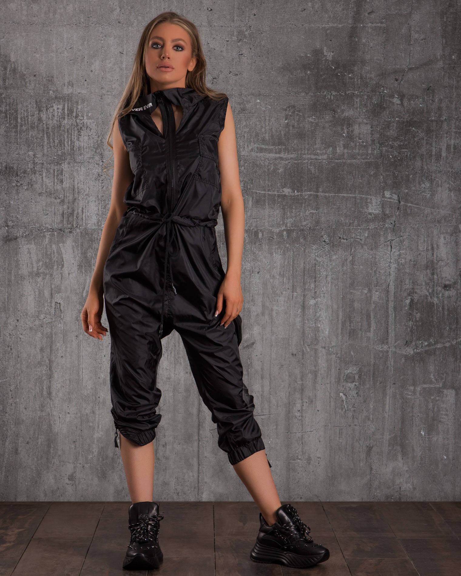 Contrast Jumpsuit, Black Color