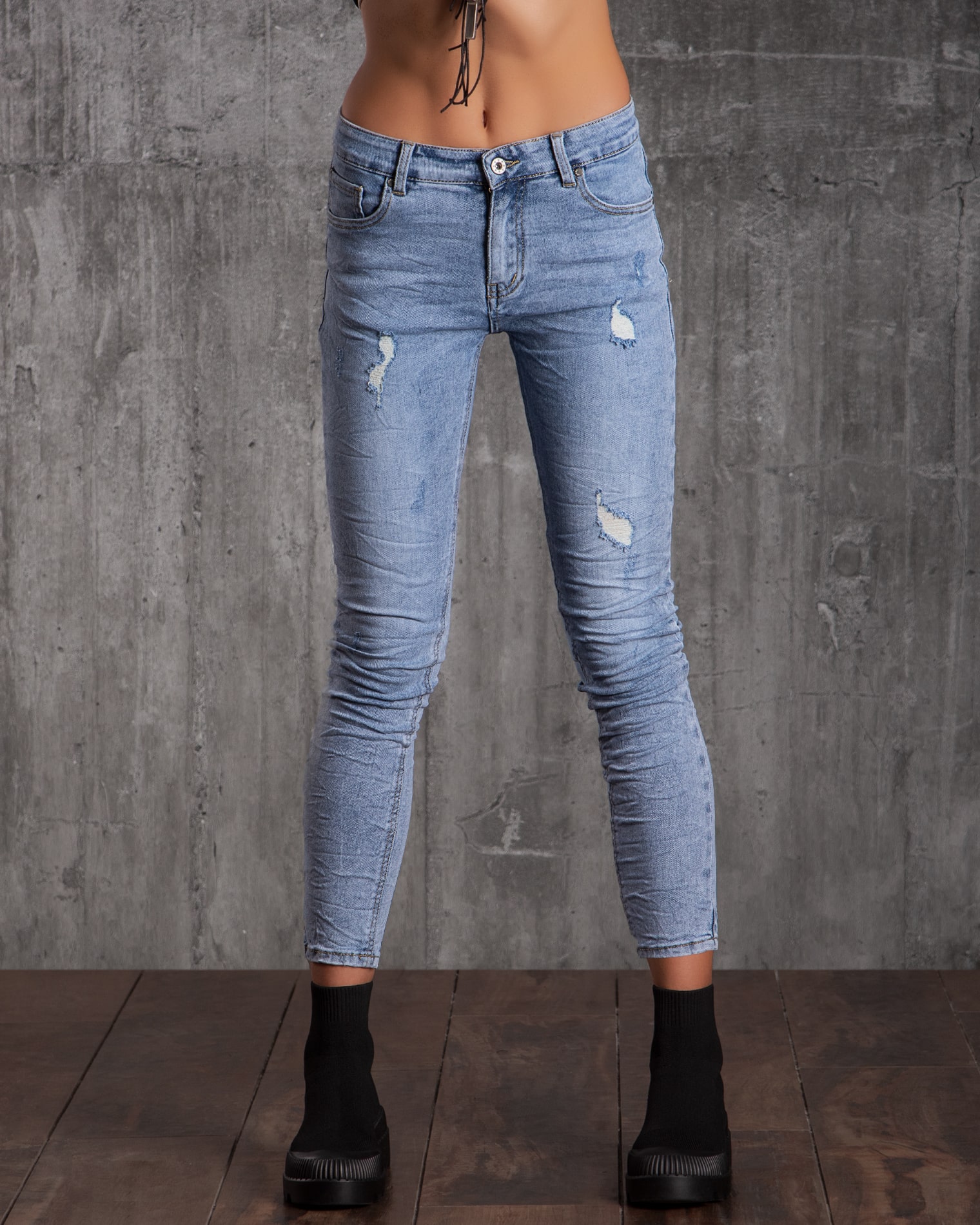 Adriana Jeans, Blue Color