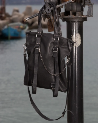 Extract Leather Bag With Chain, Black Color