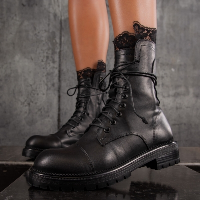 Diamond Boots With Lace Trim, Black Color