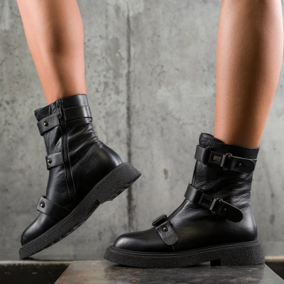 Intellectual Leather Boots, Black Color
