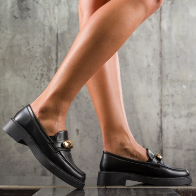 Explain Myself Loafers, Black Color