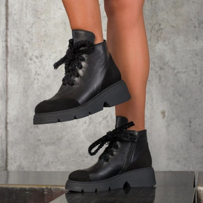 Боти Deserve Everything, Черен Цвят