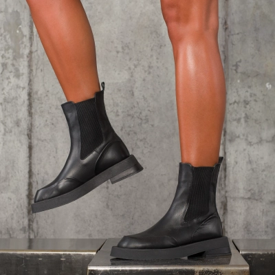 Боти Riverside, Черен Цвят