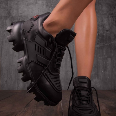 Almighty Chunky Sneakers, Black Color
