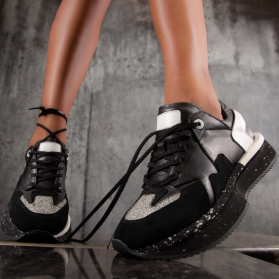 Tokyo Leather Sneakers, Black Color
