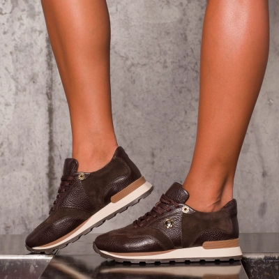 Style Me Sneakers, Brown Color