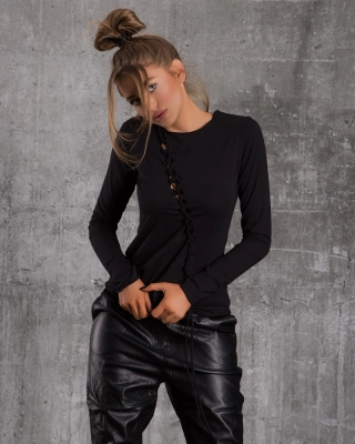 Virgo Slim-Fit Top, Black Color