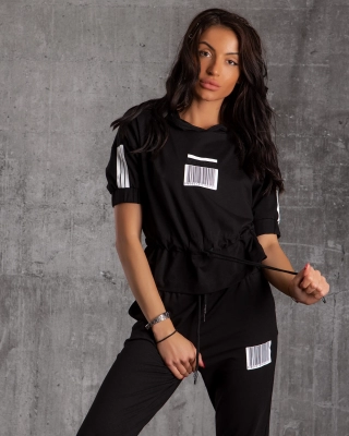 Label Hooded Top, Black Color