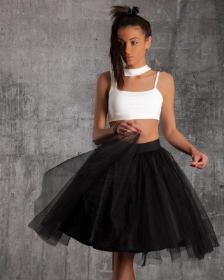 Essence Asymmetric Top, White Color