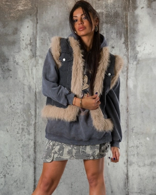 Hunter Vest, Black Color