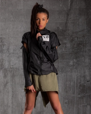Colorado Windbreaker With Removable Sleeves, Black Color M/L black w/ black