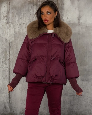 Яке More Than Words, Цвя Бордо