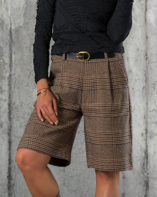 Key Outfit Bermudas, Beige Color