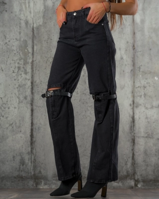 Lovin' On Me Jeans, Black Color