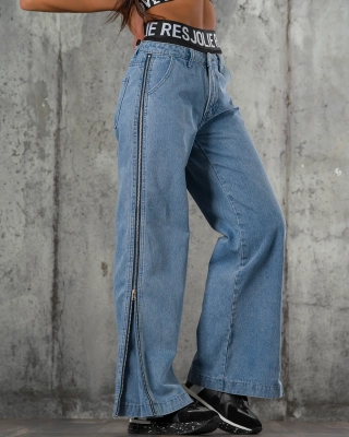 Notifications On Jeans, Blue Color