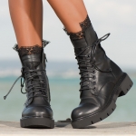 Bombshell Leather Boots With Lace, Black Color