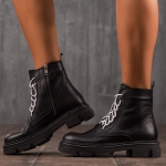 Avenue Leather Boots, Black Color