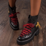 Yellowstone Boots With Contrasting Laces, Black Color