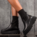Entourage Boots, Black Color