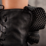 Alba Leather Boots, Black Color