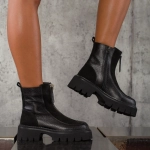 Боти Enigma, Черен Цвят